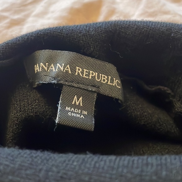 Black Banana Republic cowl neck - Picture 2 of 4